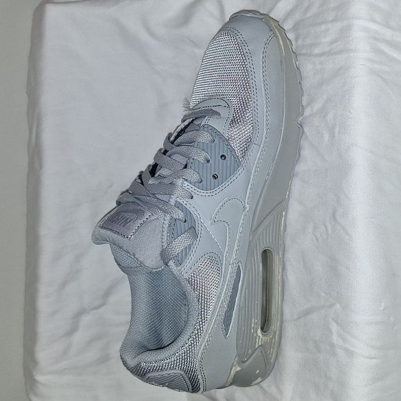 Nike Air Max 90, Men's Size 9, Gray - Picture 3 of 3